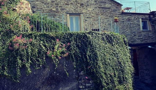 Beautiful rustico in absolute tranquility and close to the beach in Ubaghetta Costa