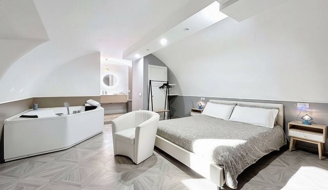 Bed and Breakfast 'Appartamento - Orchidea Celeste' with Sea View, Wi-Fi and Air Conditioning