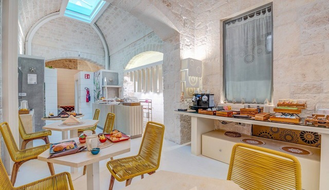Bed & Breakfast in Ostuni with 1 bedrooms sleeps 2 in Ostuni