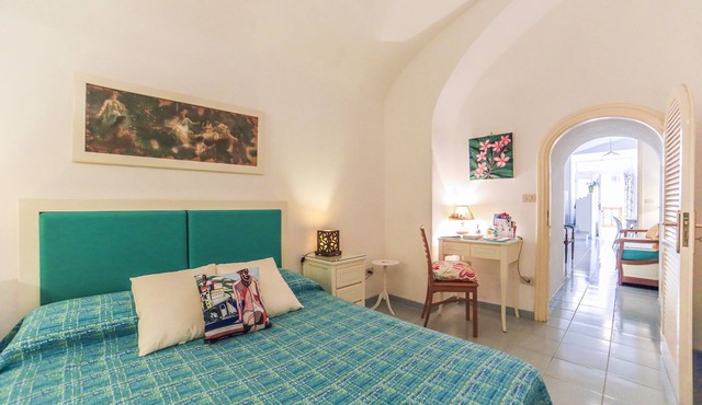 Bijoux house in Atrani: wifi, air-conditioning, easy access.