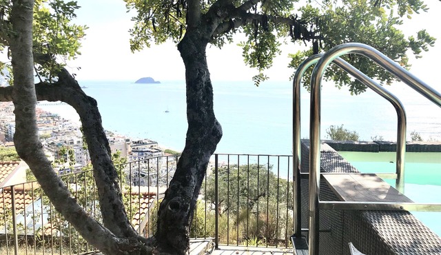 By Luigi mare - Private villa overlooking the gulf in Alassio