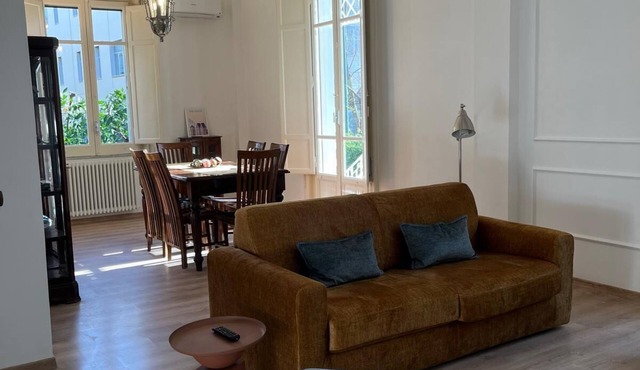 Casa Degli Aranci Charming apartment in the prestigious neighborhood of Vomero