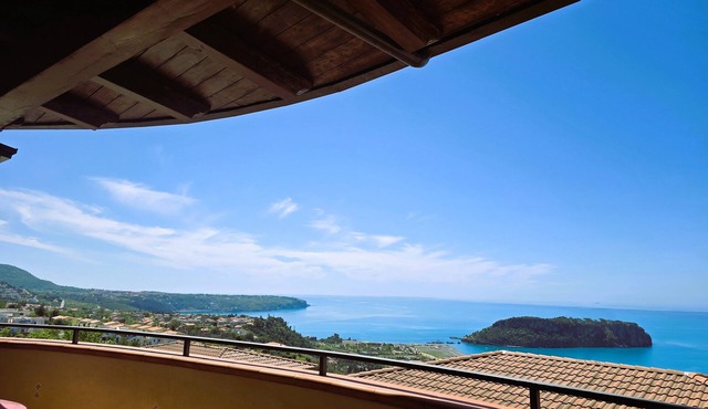 Casa di Stefano in a quiet and exclusive location with sea views