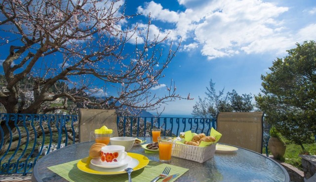 Casa Pina in Pogerola , 4 kms from Amalfi