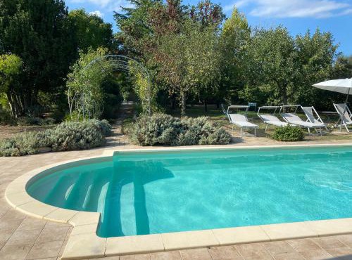 Casale Iris in Belmonte Piceno