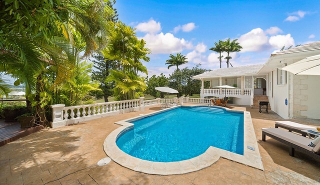 Charming 3 Bedroom Villa With Country Views & Private Pool