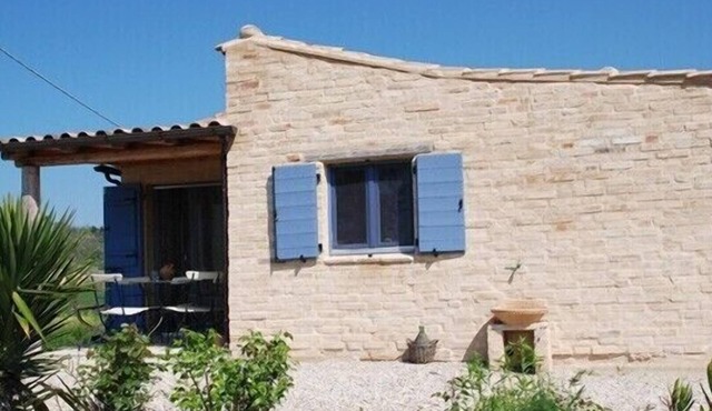 Charming Countryhouse with huge garden - stunning view - with Heating! in Petritoli