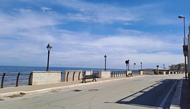 Charming villa with 1 bedroom and AC, WiFi in Bari
