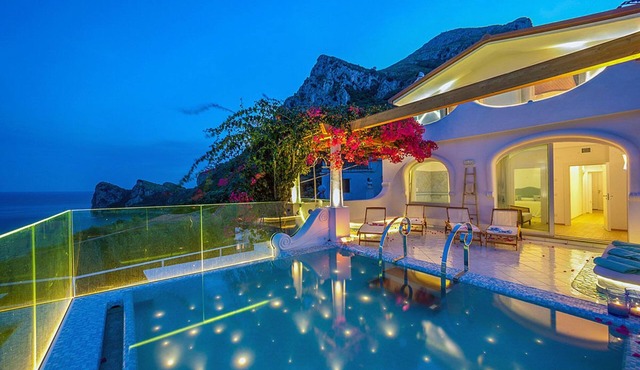 Chic Luxury Villa with Stunning Sea Views in Massa Lubrense