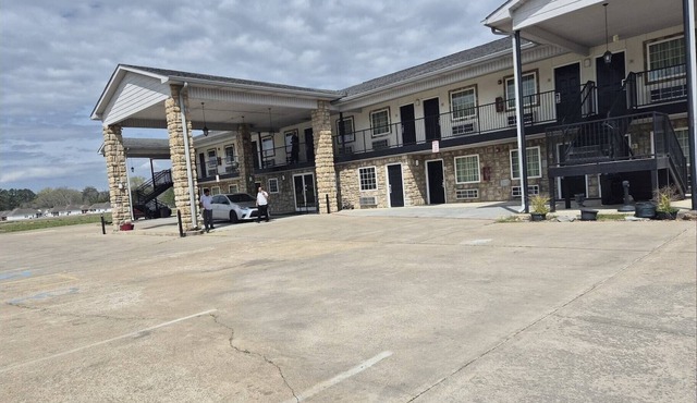 Chickamauga|2 Queen Bed Suite in Chickamauga