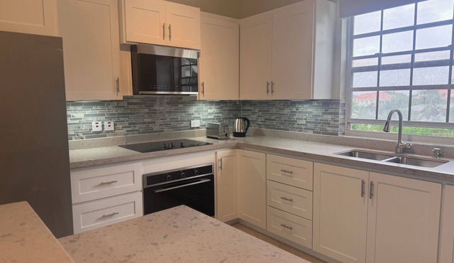 Coral Walk Condo 4 - Fully air conditioned, two bed/two bath