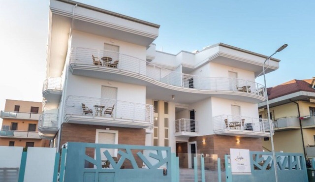 Cosy apartment for 4 guests with A/C, WIFI, TV, balcony and pets allowed
