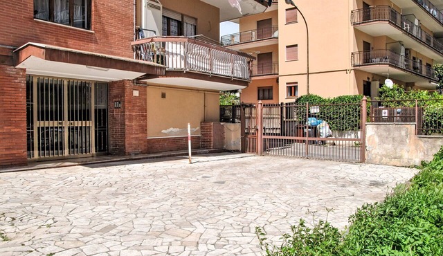 Cosy apartment for 9 guests with A/C, WIFI, TV, balcony and pets allowed in Formia