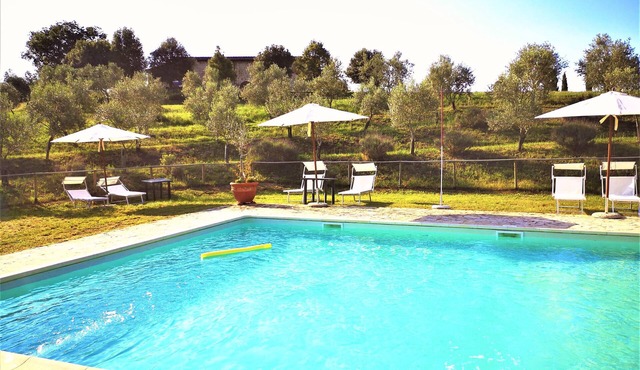 Country House Hotel with 360° view of Val d'Orcia and Pienza in Trequanda