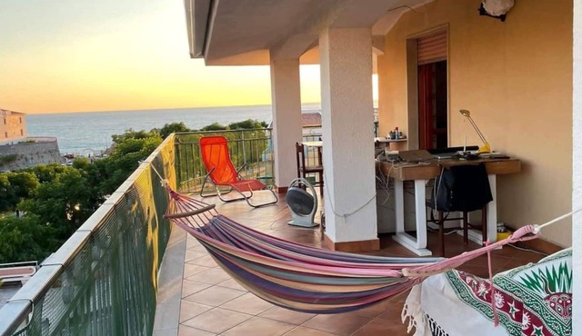 Cozy Double Room with Sea and Mountain view Terrace in Diamante