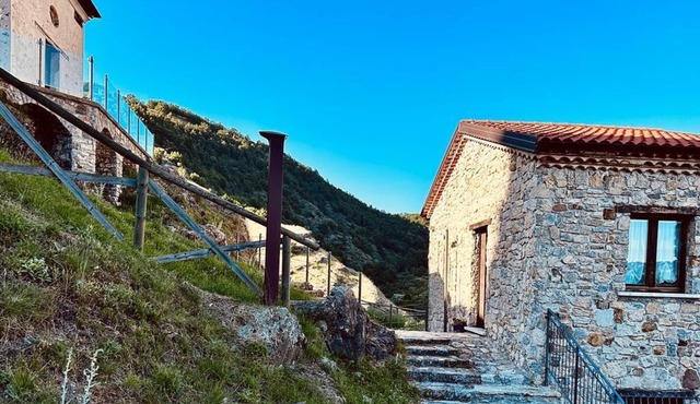 Cozy studio apartment in Sasso di Castalda, near Ponte alla Luna.