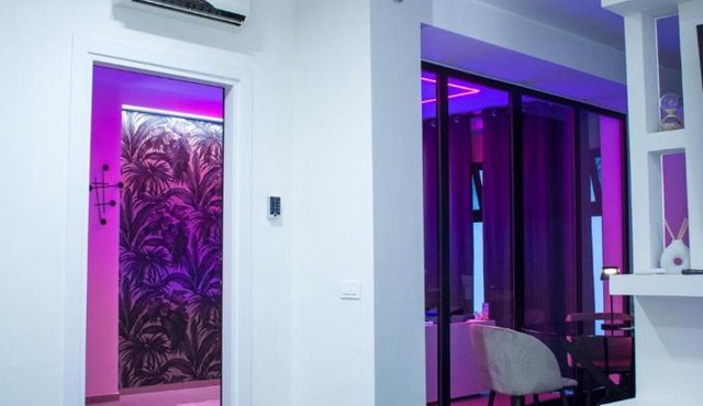 Crystal Luxury Apartment
