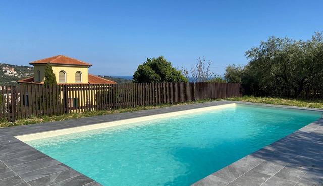 DIANO COUNTRY HOUSE exclusive swimming pool uliveto sea view in Diano Castello/ Imperia