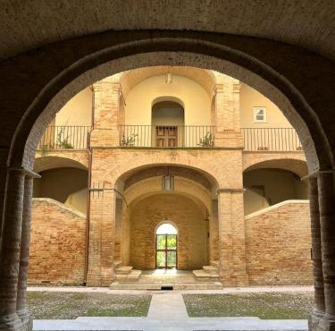 Dimora Palazzo De Luca - Intra Alborgodiffuso - Loft di Charme del 700 con Vasca doppia e Camino in Serracapriola