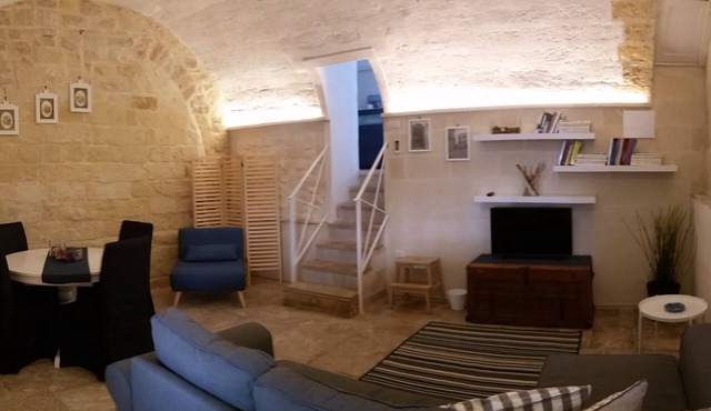 DWELLING SIMONA THE CATHEDRAL WITHIN WALKING DISTANCE VACATION HOME TRANI ITALY