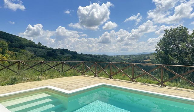 ENCHANTING FLAT WITH PRIVATE POOL in Gualdo Cattaneo