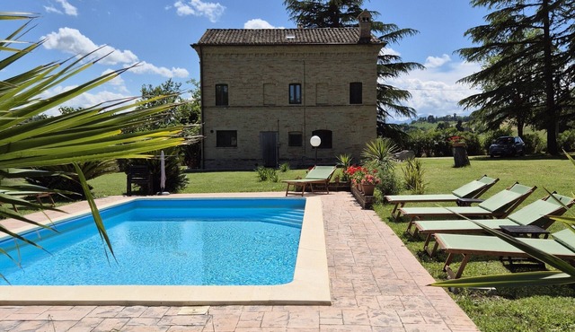 Firefly House with private pool in Marche