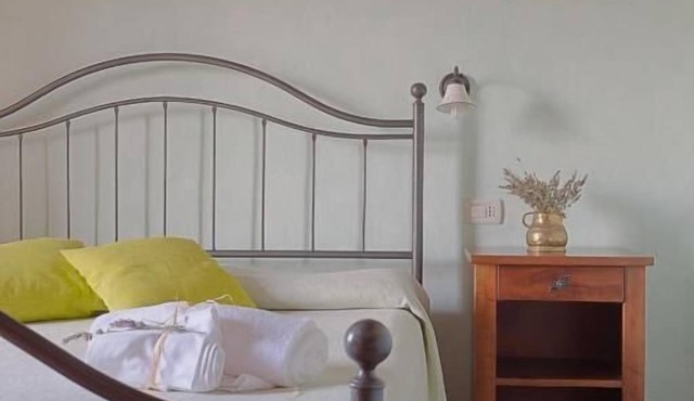 First floor apartment with 1 double bedroom in Toscana