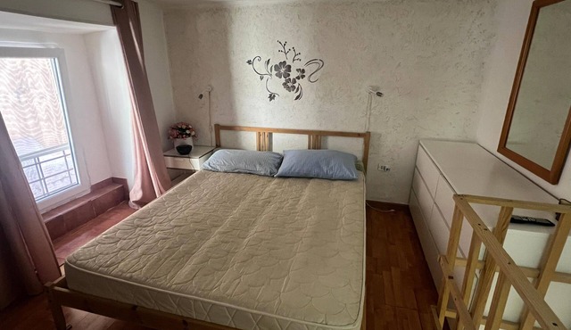 Five minutes from the archaeological ruins of Pompeii. Family apartment