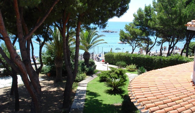 Fronte Mare - Facing the sea in Perd'e Sali