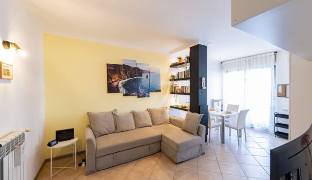 GuestHost - Cozy Flat 700mt from the Sea + Parking