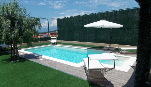 Helios Residence (Villa with private pool)