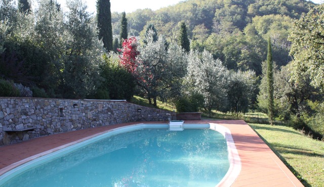 Hilltop Apartment for two in Montegonzi