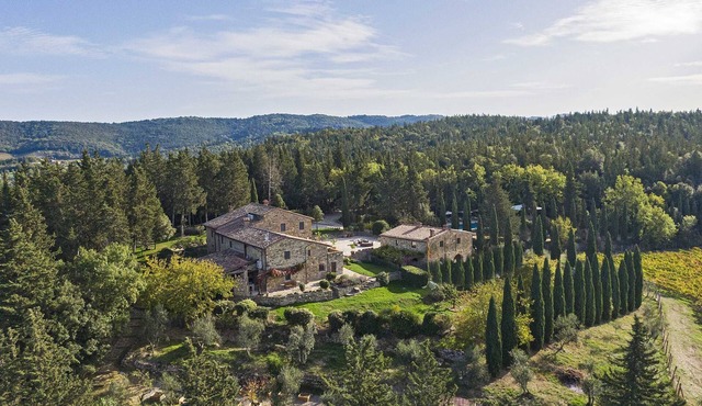 Hilltop Umbrian Estate with Vineyard Views, by Cuvée in Barberino Val D'elsa