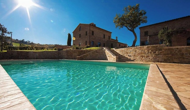 Historic villa with pool in Marche hills in Sant'Angelo in Pontano