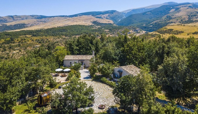 Holiday apartment Abbateggio for 2 - 6 persons with 1 bedroom - Twin house