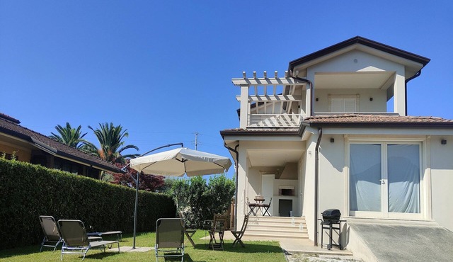 Holiday home for 5 Lido di Camaiore in Lido di Camaiore