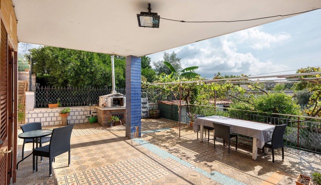Holiday Home 'Holydayshouse' with Mountain View, Wi-Fi and Air Conditioning