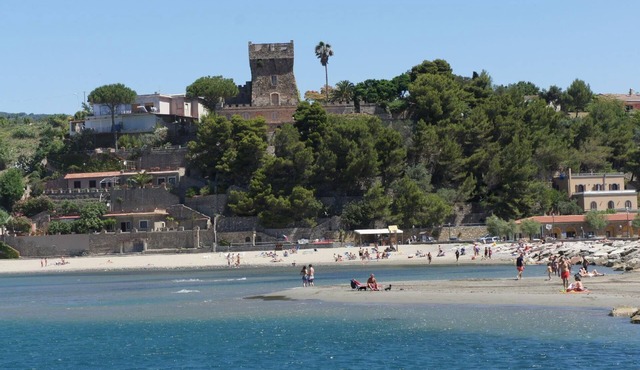 Holiday house Marina di Casal Velino for 2 - 4 persons with 2 bedrooms - Holiday house