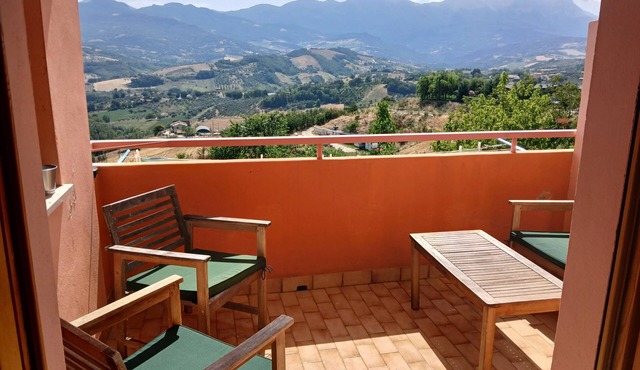 Homerez - Apartment in Penne