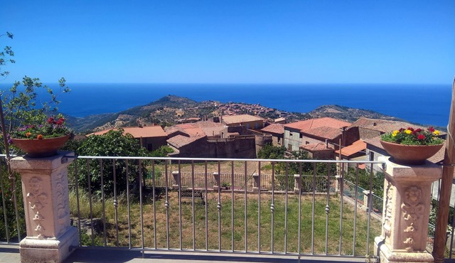 Homerez - Appartement 7 km away from the beach for 2 ppl. at San Mauro Cilento