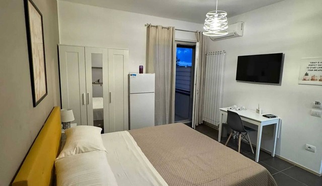 Homerez - Cozy Studio in Salerno - 20 m² with Terrace