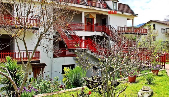 Homerez - Nice appartement for 3 ppl. at Calvello