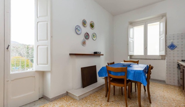 Homerez - Spacious apartment in Ceraso with mountain view