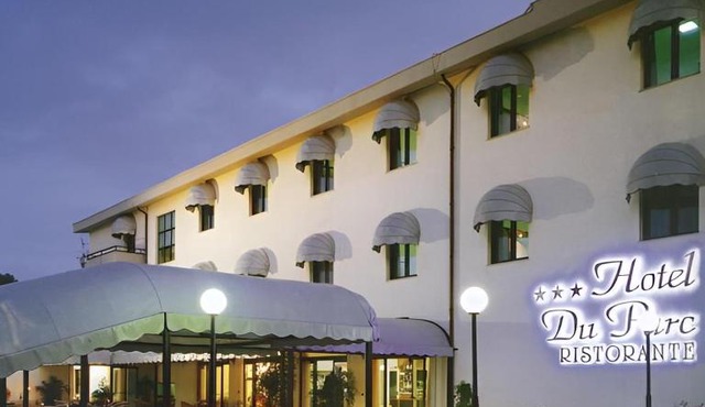 Hotel Du Parc in Atri