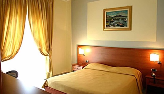 Hotel Luxor in Casoria