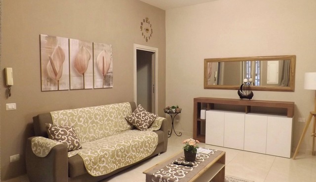 House DuezeroSei nearby the airport of Naples