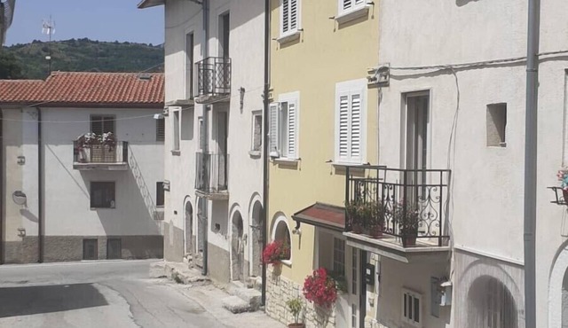 House in the mountains in Colle Giovenchi