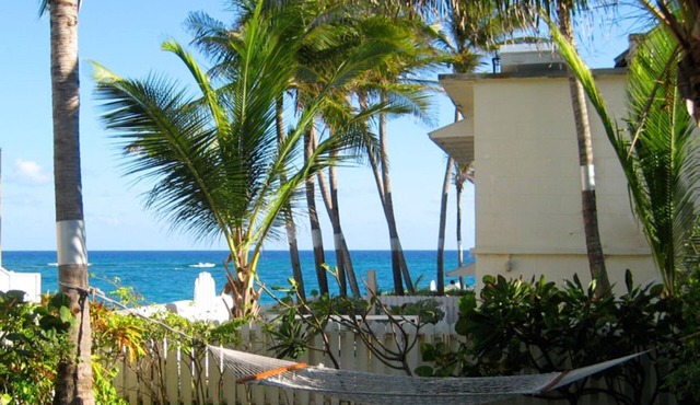 Inchcape Seaside Villas right on Silver Sands Beach - Coconut Studio