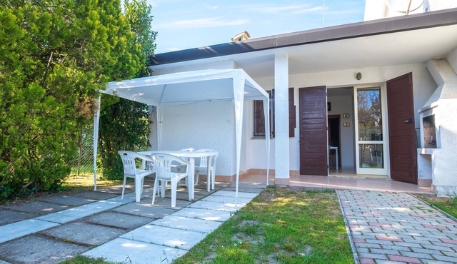 INDIANA 20 by Interhome in Comacchio