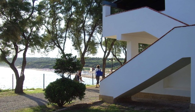 APARTMENTS IN RESIDENCE WITH ANIMATION AND PRIVATE BEACH 50MT FROM THE SEA in Capopiccolo - Isola di Capo Rizzuto